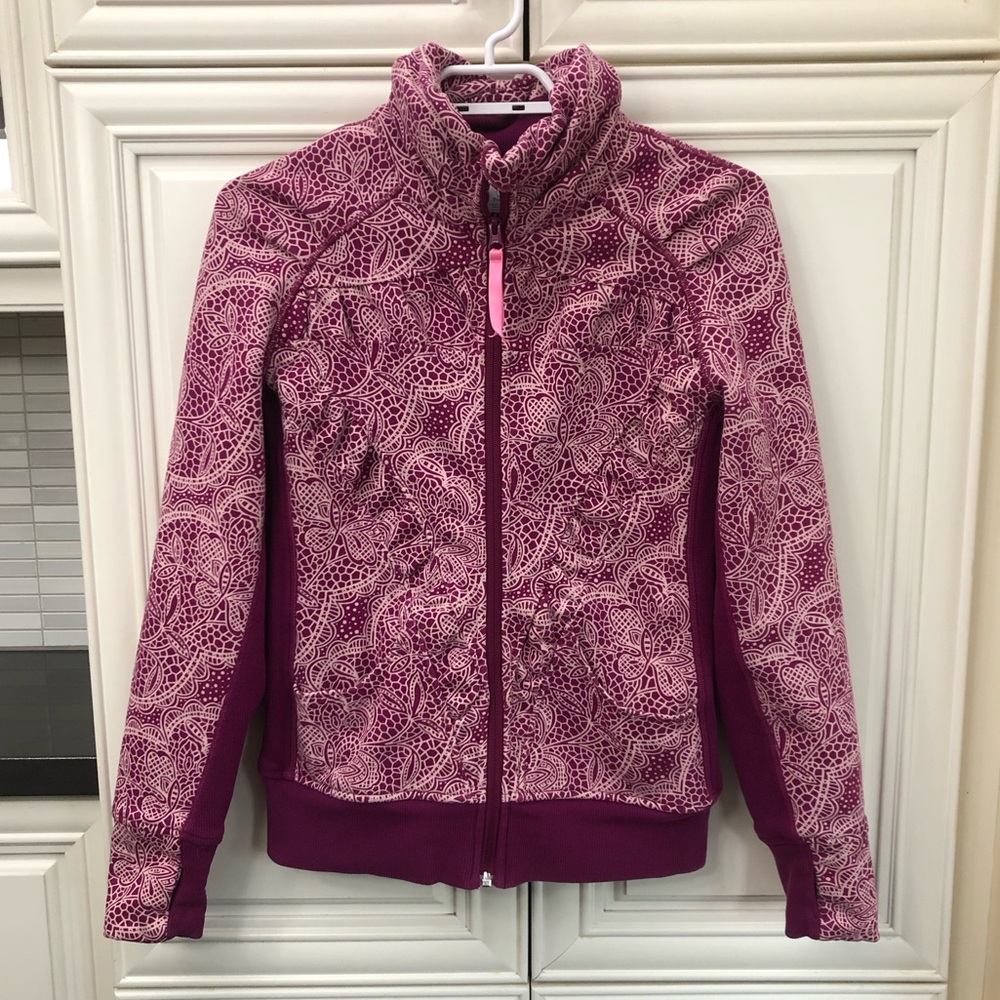 Ivivva by Lululemon girl’s jacket 🍋